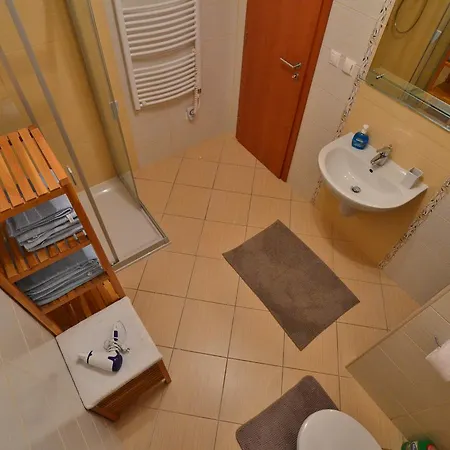 Klaudia Apartmán Tále